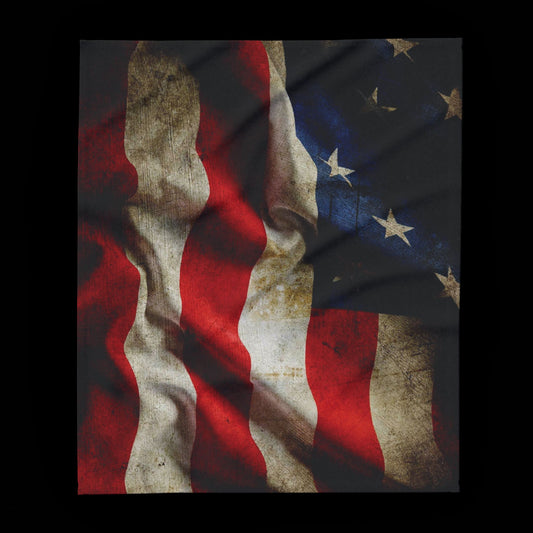 Vintage American Flag Fleece Blanket — Rustic Patriotic Throw for Home & Holidays
